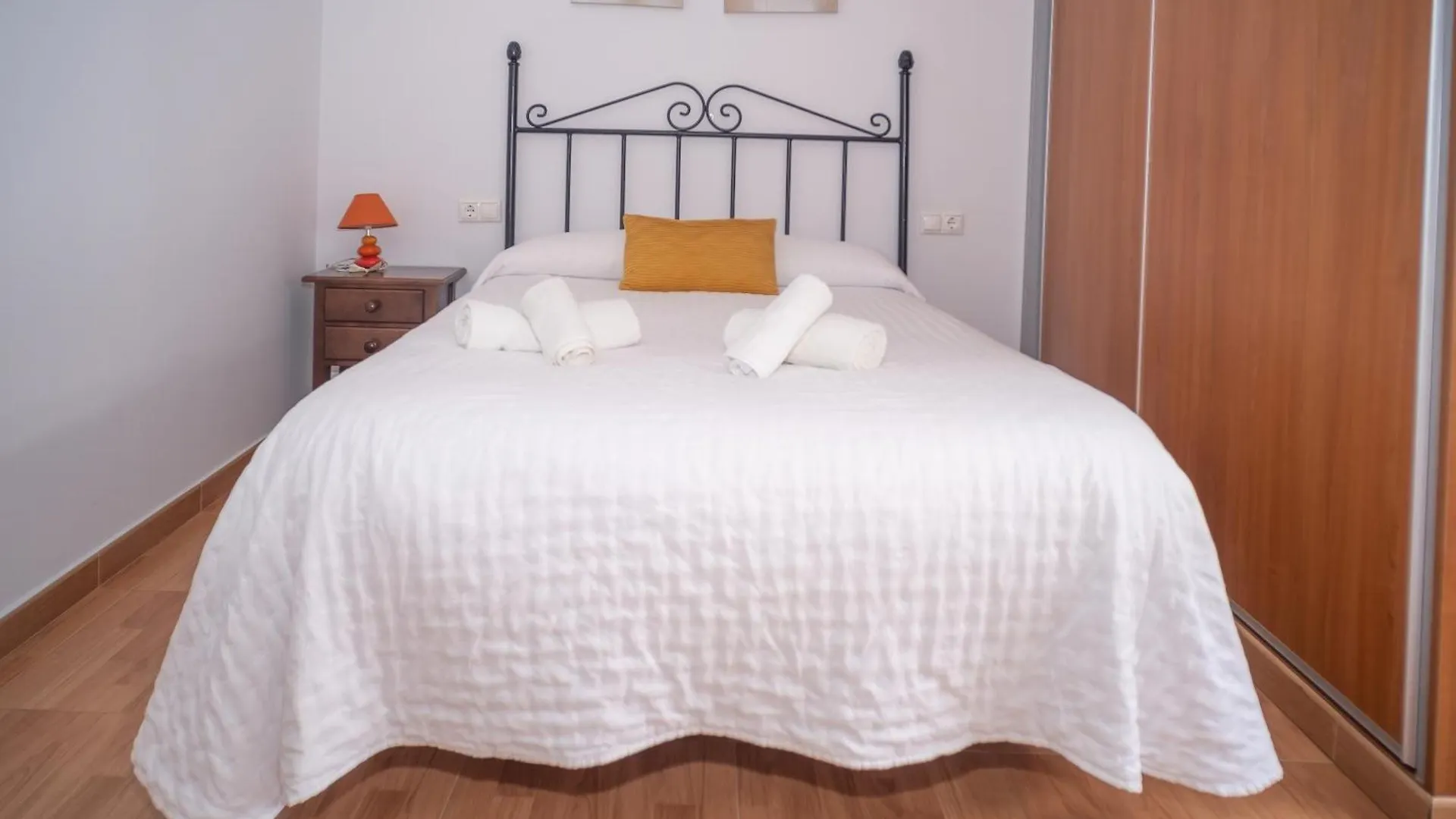 Apartment Apartamentos Tranquilos Conil Facil Aparcamiento Conil De La Frontera