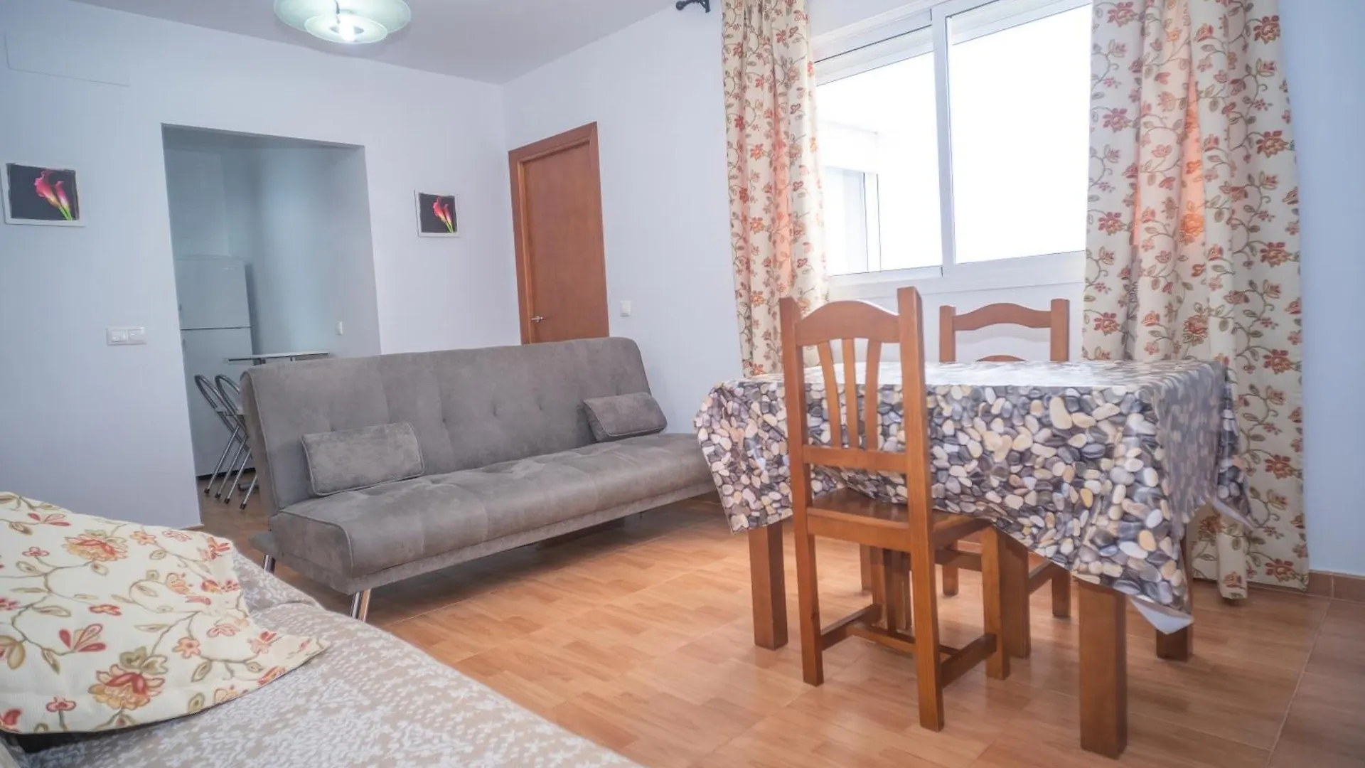 Apartamentos Tranquilos Conil Facil Aparcamiento Conil De La Frontera Spain