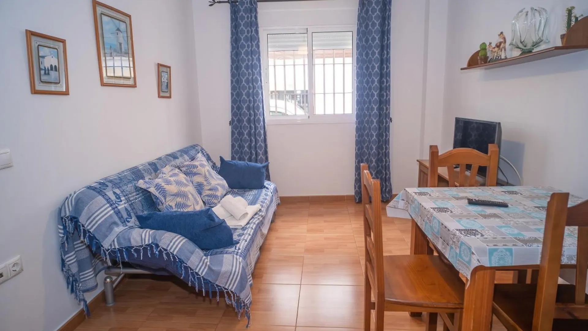 Apartamentos Tranquilos Conil Facil Aparcamiento Conil De La Frontera Apartment