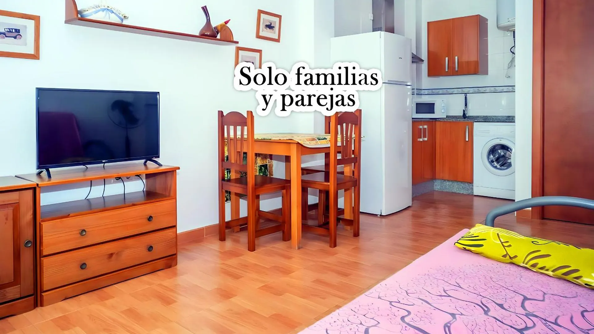 Apartamentos Tranquilos Conil Facil Aparcamiento Conil De La Frontera Spain
